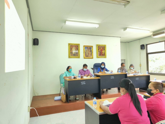 ร่วมการประชุมการคัดสรรกิจกรรมพัฒนาชุมชนดีเด่น และกิจกรรมคณะทำงานกองทุนพัฒนาบทบาทสตรีดีเด่นระดับตำบล