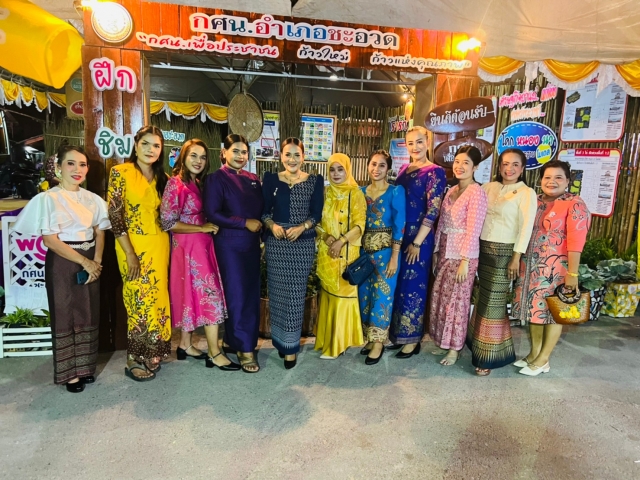 ร่วมแสดงกิจกรรมบนเวทีในงานประเพณีดอกจูดบาน และของดีเมืองชะอวดประจำปี ๒๕๖๕